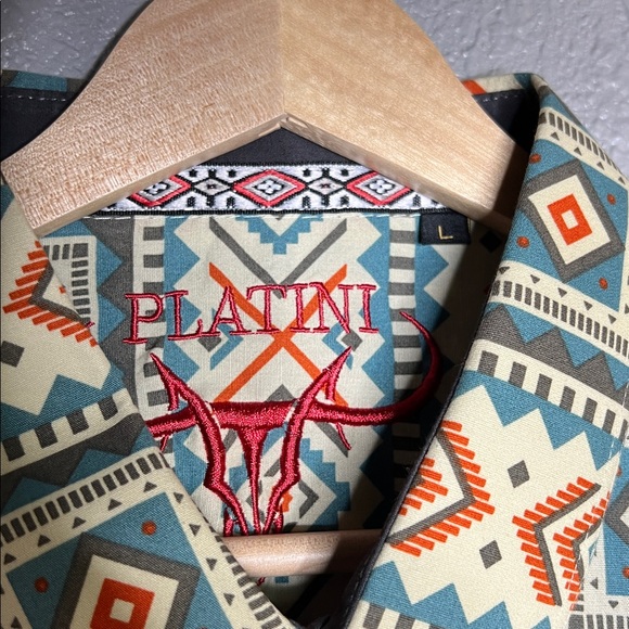 Men's Geometric Pattern Casual Button Down Shirt - Picture 3 of 4